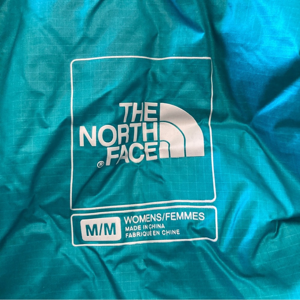 The North Face Thermoball insulated jacket. EUC like new - Picture 3 of 7